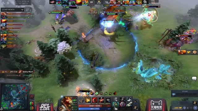 VG.Paparazi gets a triple kill!