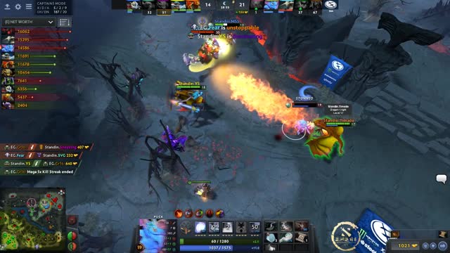 EG.Fear gets a triple kill!