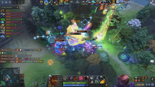 Fnatic.Jabz's triple kill leads to a team wipe!