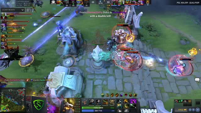 Fnatic.EternaLEnVy gets a triple kill!