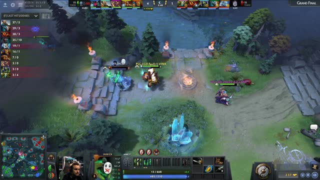 PSG.LGD gets 2 kills!