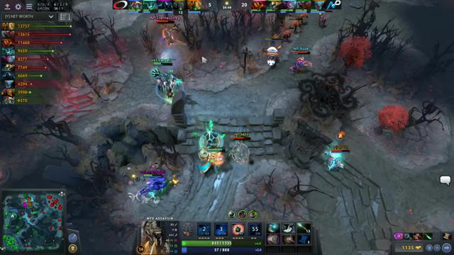 Aui_2000's double kill leads to a team wipe!