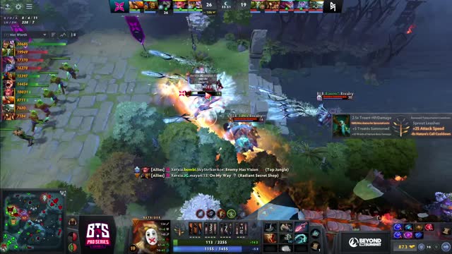 Fnatic.Raven kills JG!