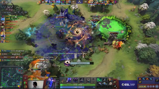 Supream^'s ultra kill leads to a team wipe!