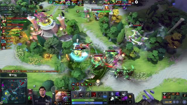 Arteezy gets a double kill!