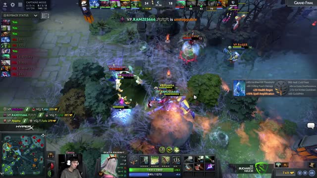 RAMZES666's double kill leads to a team wipe!