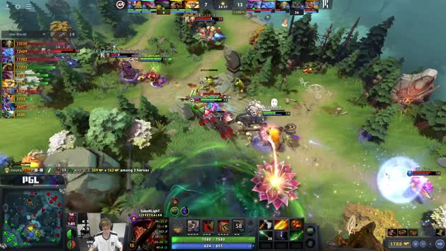 Arteezy gets a double kill!