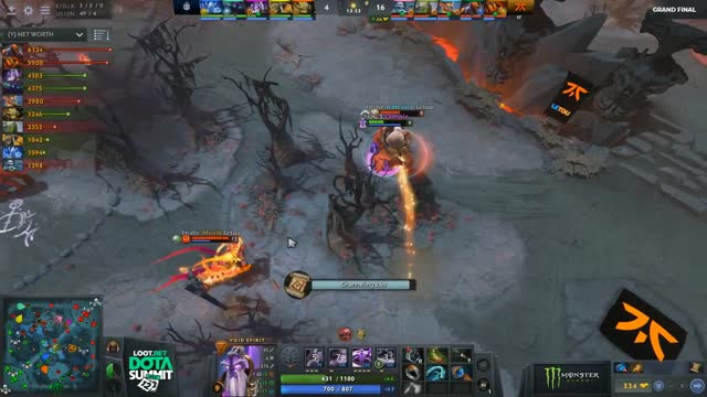 Fnatic.iceiceice kills coL.Chessie!