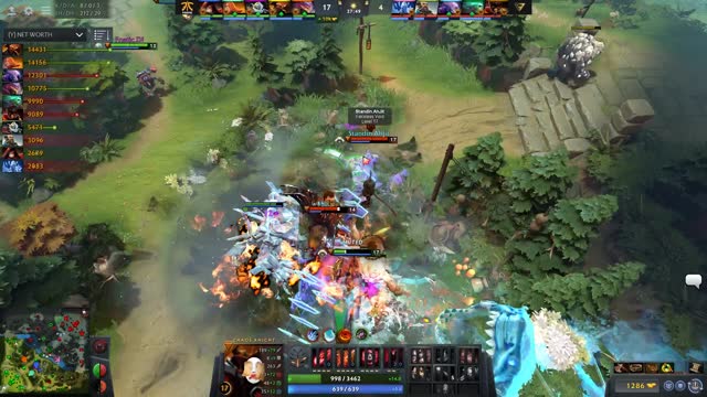 mouz.Skylark kills Fnatic.EternaLEnVy!