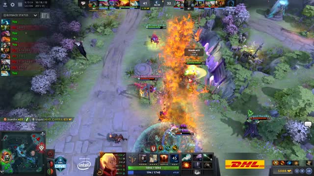 w33 gets a double kill!