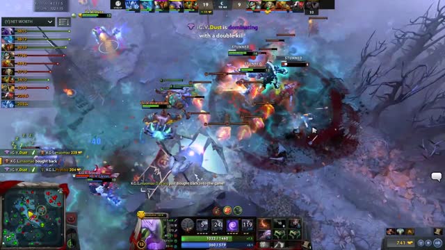 ButterflyEffect's triple kill leads to a team wipe!