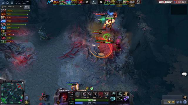 Aui_2000's double kill leads to a team wipe!