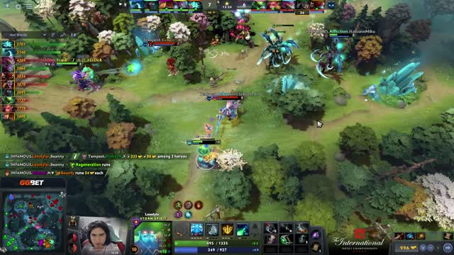 Frank-   /  大花 FEeDeR gets a double kill!