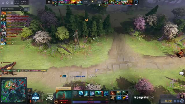 w33 gets a double kill!