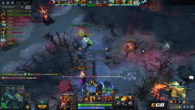 Aui_2000 gets a double kill!