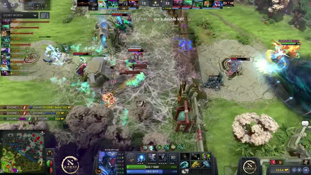 火's triple kill leads to a team wipe!