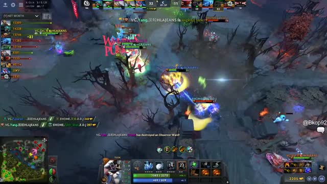 VGJ.T.Yang's triple kill leads to a team wipe!