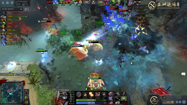 LFY.Monet gets a triple kill!