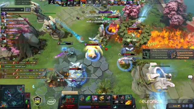 Newbee.Sneyking's triple kill leads to a team wipe!