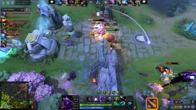 Fnatic.EternaLEnVy kills Scofield!