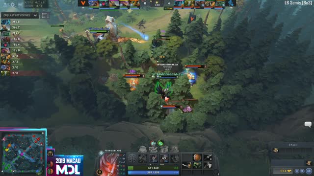 Newbee gets a kill!