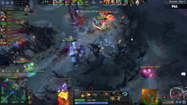 LGD.Maybe gets a double kill!