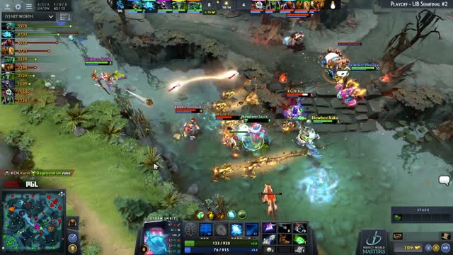 Newbee.uuu9/Moogy gets a triple kill!