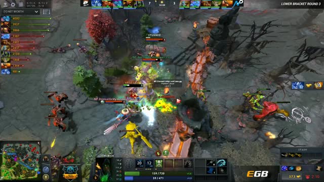 Fnatic.EternaLEnVy kills VP.Lil!