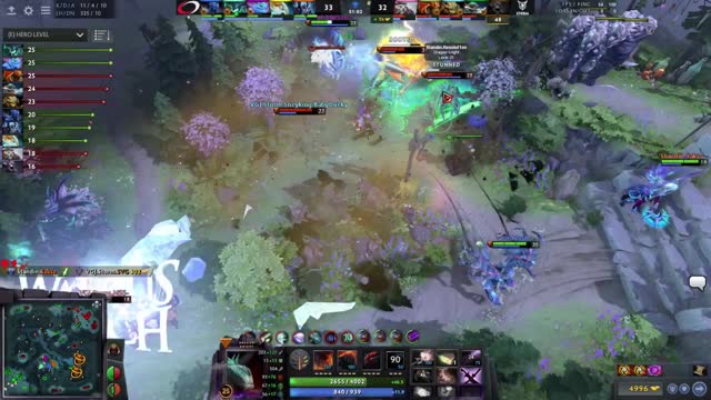 coL.Limmp's triple kill leads to a team wipe!