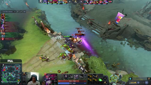 Arteezy takes First Blood on MoOz!