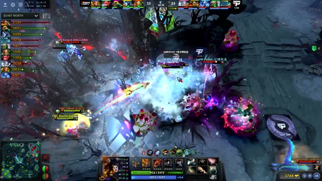 w33 gets a double kill!