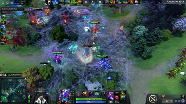 VP gets 2 kills!