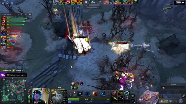 Oscar kills offlane (dog)!