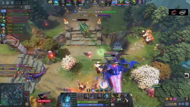 qojqva's triple kill leads to a team wipe!