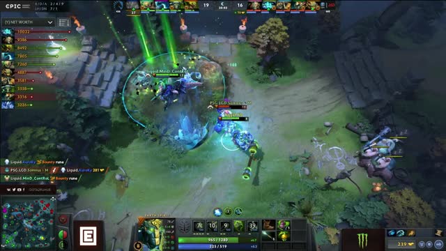 LGD.Maybe gets a double kill!