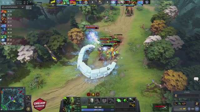 Vega.ALOHADANCE takes First Blood on Na`Vi.Crystallize!