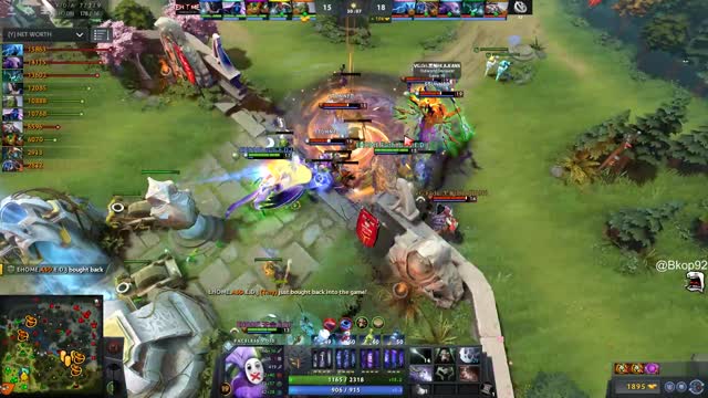 EHOME gets 3 kills!