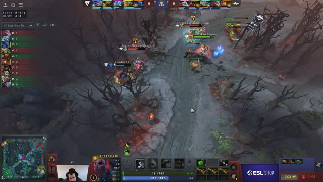 Puppey takes First Blood on 33!