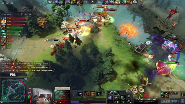 VG.poyoyo's double kill leads to a team wipe!