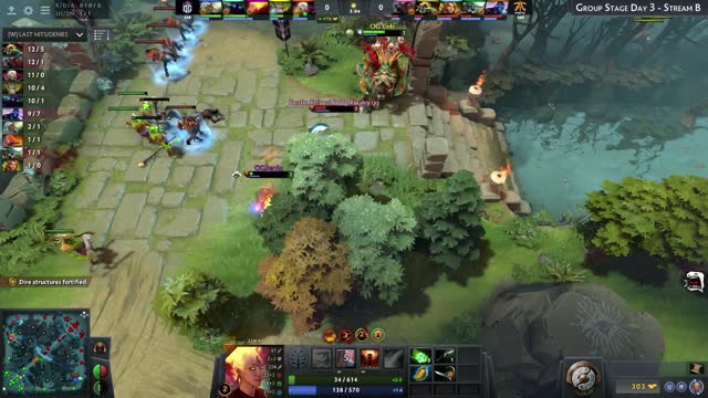 Fnatic.EternaLEnVy takes First Blood on OG.JerAx!