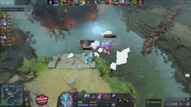 Fnatic.PieLieDie takes First Blood on OG.s4!