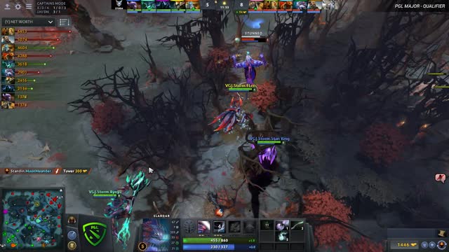 FLee kills Aui_2000!