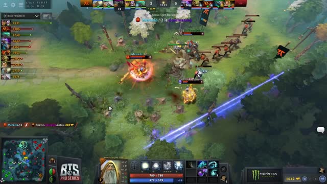 Fnatic and T1 trade 1 for 1!