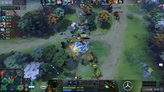 Newbee gets a kill!