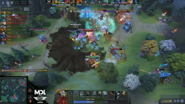 Newbee.uuu9/Moogy gets a triple kill!