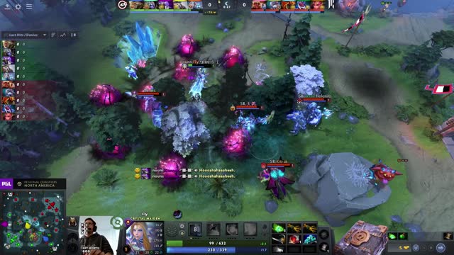 Arteezy takes First Blood on nouns.Fly!