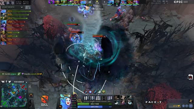 iNSaNiA's triple kill leads to a team wipe!