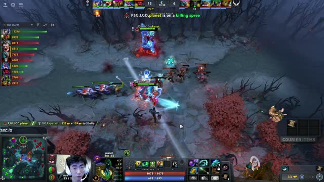 PSG.LGD gets 2 kills!