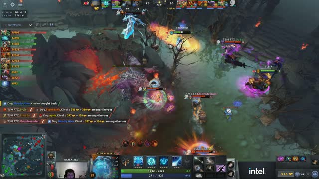 UND.MoonMeander's triple kill leads to a team wipe!