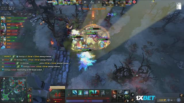 CHIRA_SENIOR's double kill leads to a team wipe!